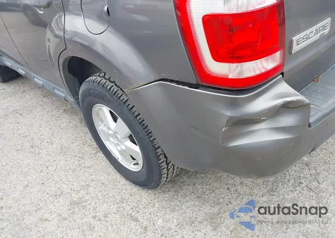 2011 Ford Escape Xlt from USA, damaged, VIN 1FMCU0D72BKA70174